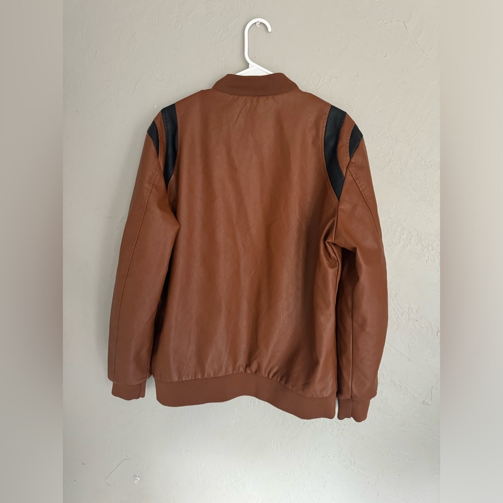V.I.P Collection Camel/Black Size Large - Picture 3 of 5